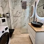 شقة Bookowska Dal Cuore بوزنان